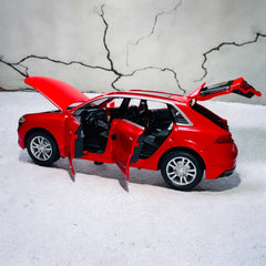 Audi Q8 1:24 diecast scale model car collectible