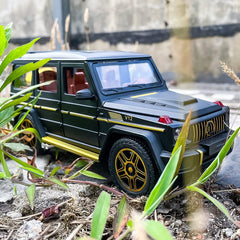 Mercedes-Benz G-Class diecast scale model car collectible