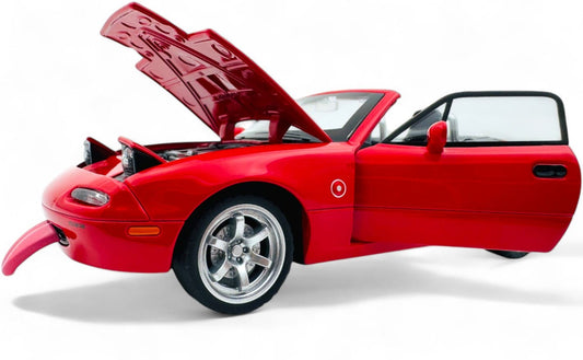 1990 Mazda MX-5 roadster 1:24 Scale Model collectible