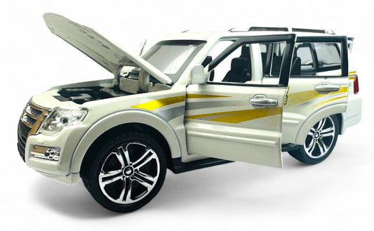 Mitsubishi Pajero diecast scale model car collectible