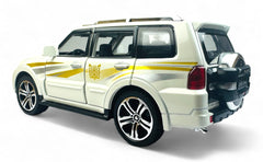 Mitsubishi Pajero diecast scale model car collectible