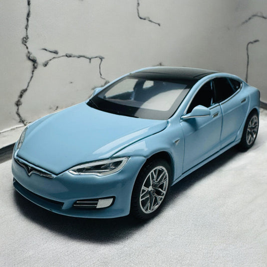 Tesla Model S 1:24 diecast scale model car collectible