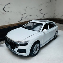 Audi Q8 1:24 diecast scale model car collectible