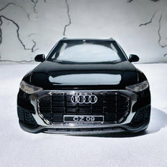Audi Q8 1:24 diecast scale model car collectible
