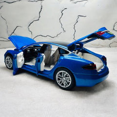 Tesla Model S 1:24 diecast scale model car collectible