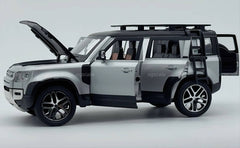Land Rover Defender 110 1:24 licensed diecast Scale Model car