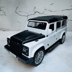 Classic Land Rover Defender 110 1:24 diecast Scale Model Car
