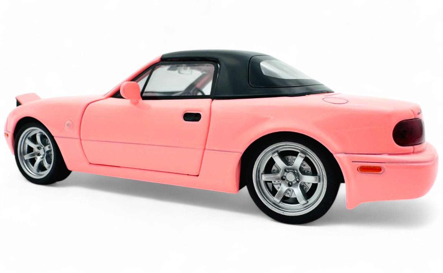 1990 Mazda MX-5 roadster 1:24 Scale Model collectible