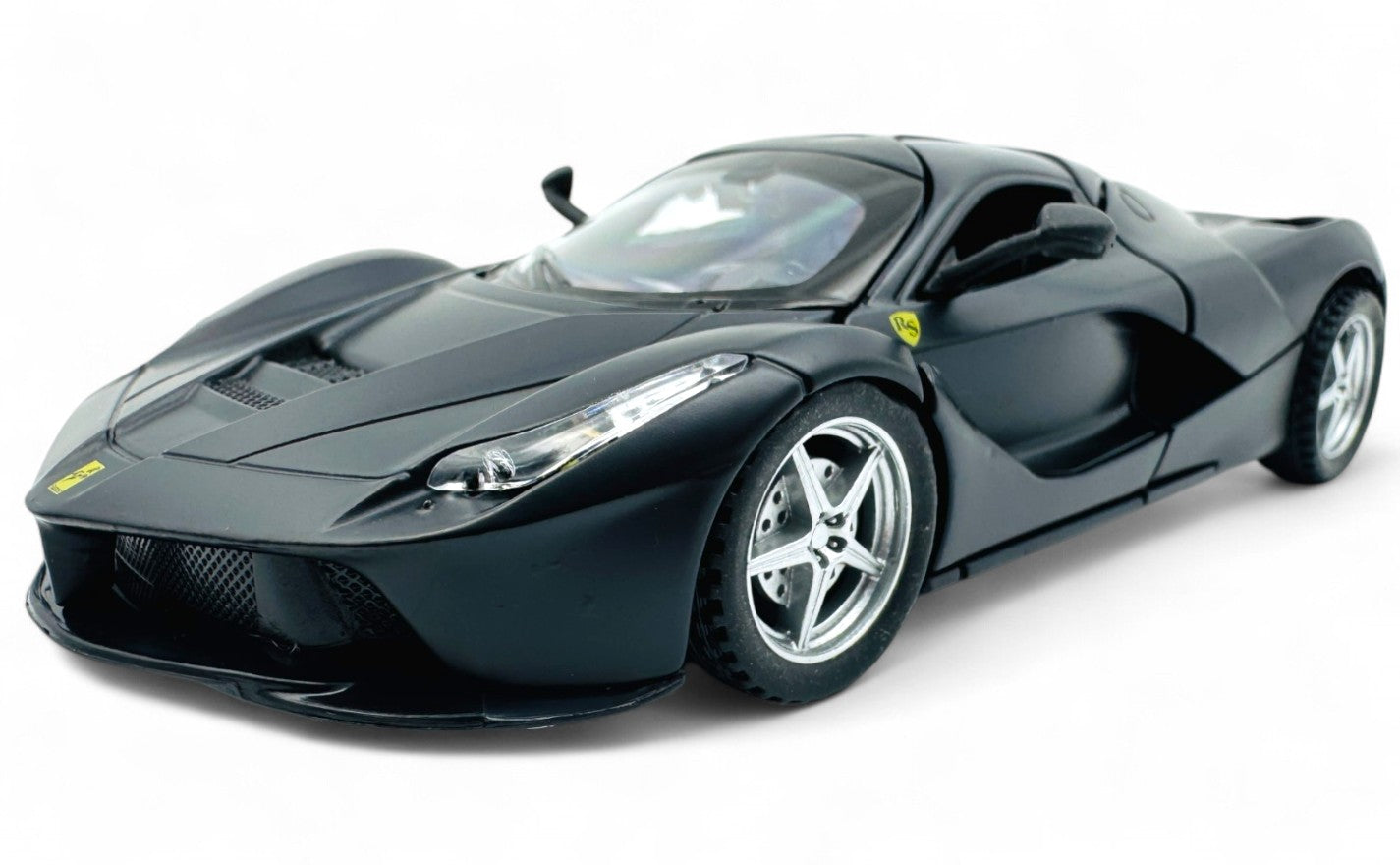 Ferrari LaFerrari 1:24 diecast scale model car collectible