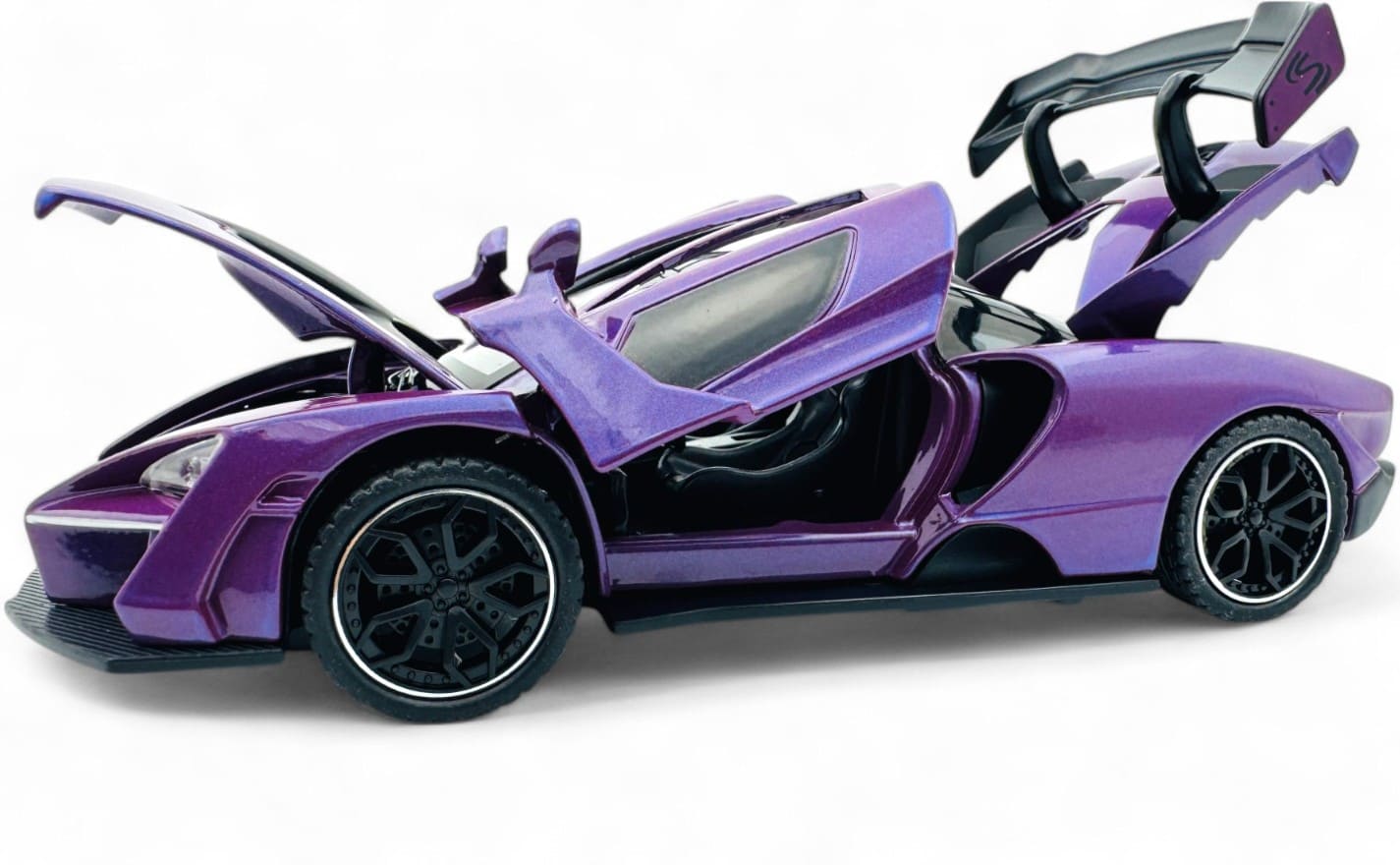 McLaren Senna 1:24 diecast scale model car