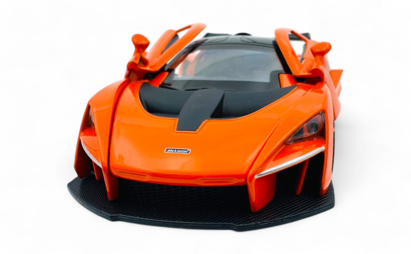 McLaren Senna 1:24 diecast scale model car