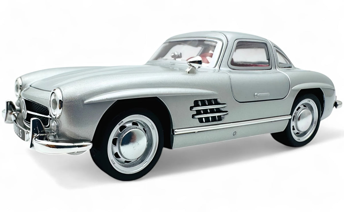 1954 Mercedes-Benz 300SL 1:24 diecast scale model car collectible