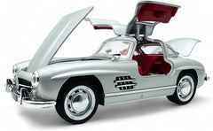 1954 Mercedes-Benz 300SL 1:24 diecast scale model car collectible