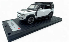 Land Rover Defender 110 1:24 licensed diecast Scale Model car