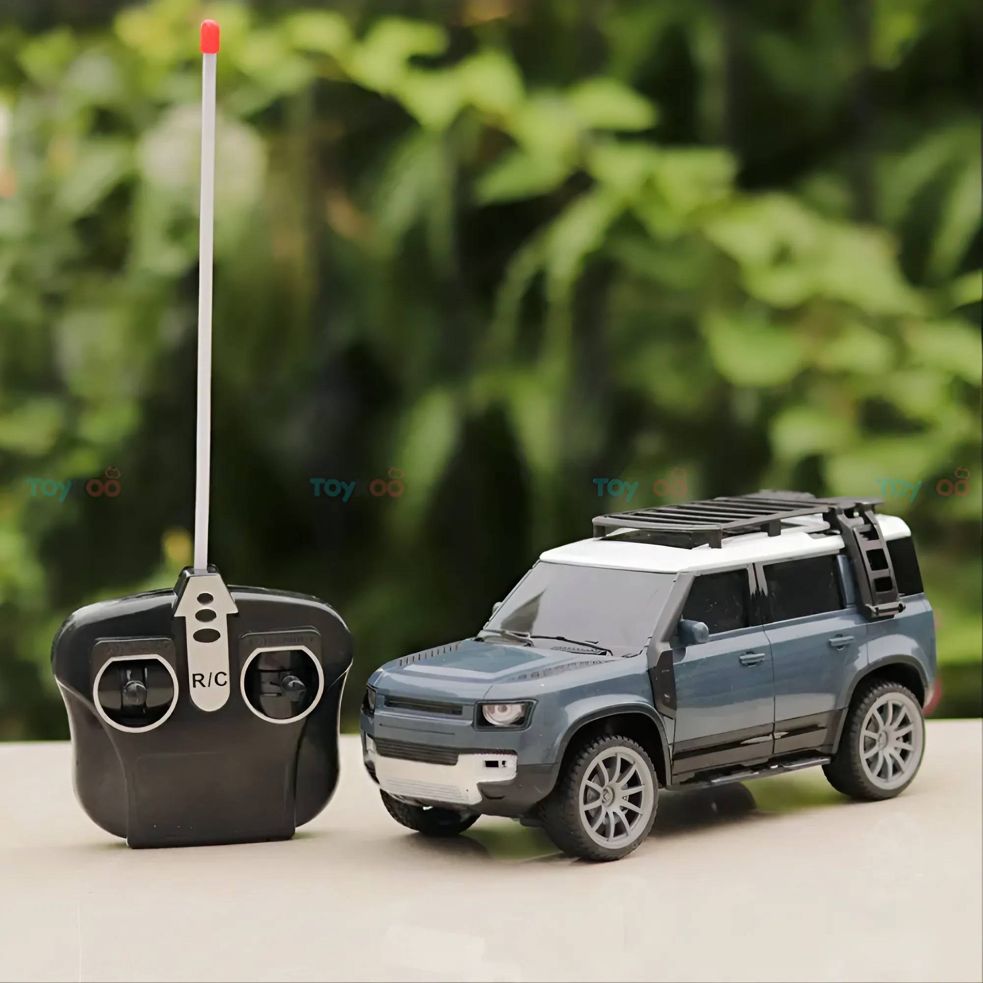 Remote Controlled Resembling Land Rover Defender Car | 1:16 Scale