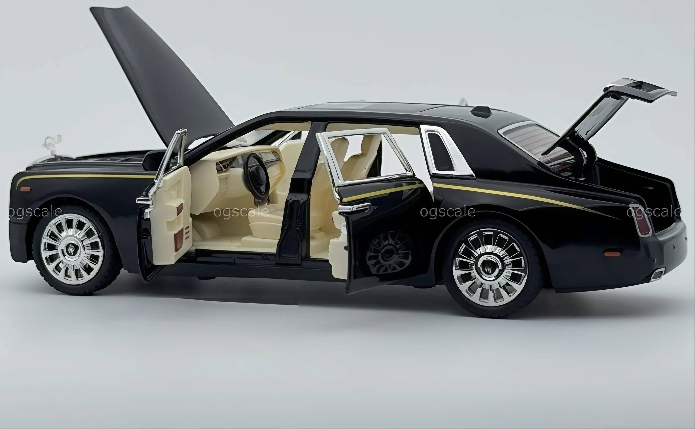 Rolls Royce Phantom 1:24 diecast scale model car collectible | Assorted Color