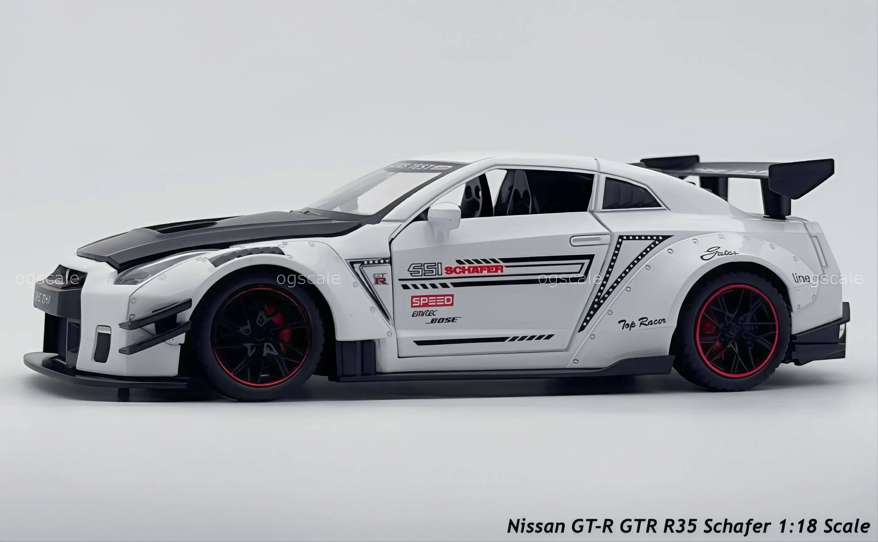 Nissan GTR 1:24 diecast scale model car collectible