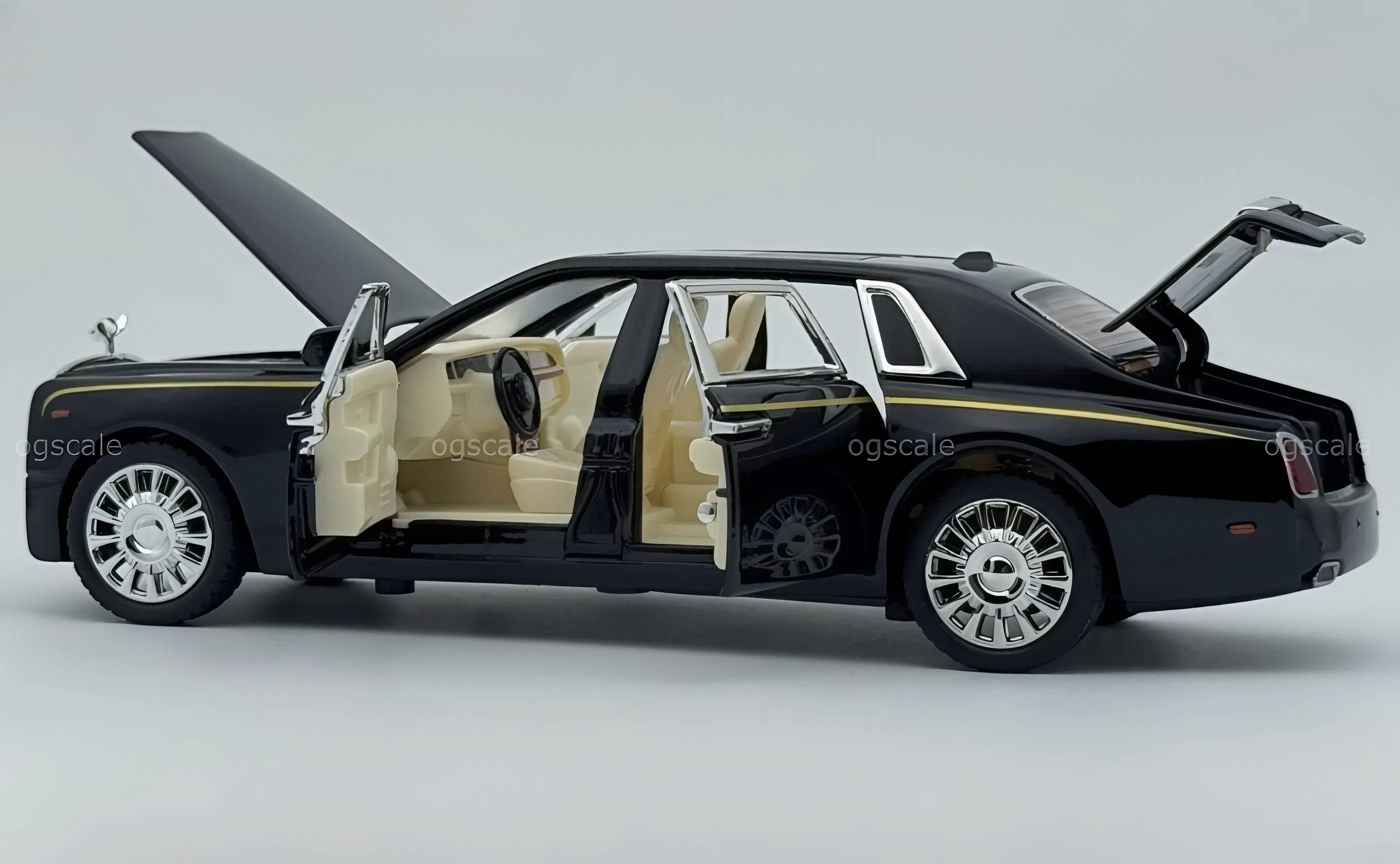 Rolls Royce Phantom 1:24 diecast scale model car collectible | Assorted Color