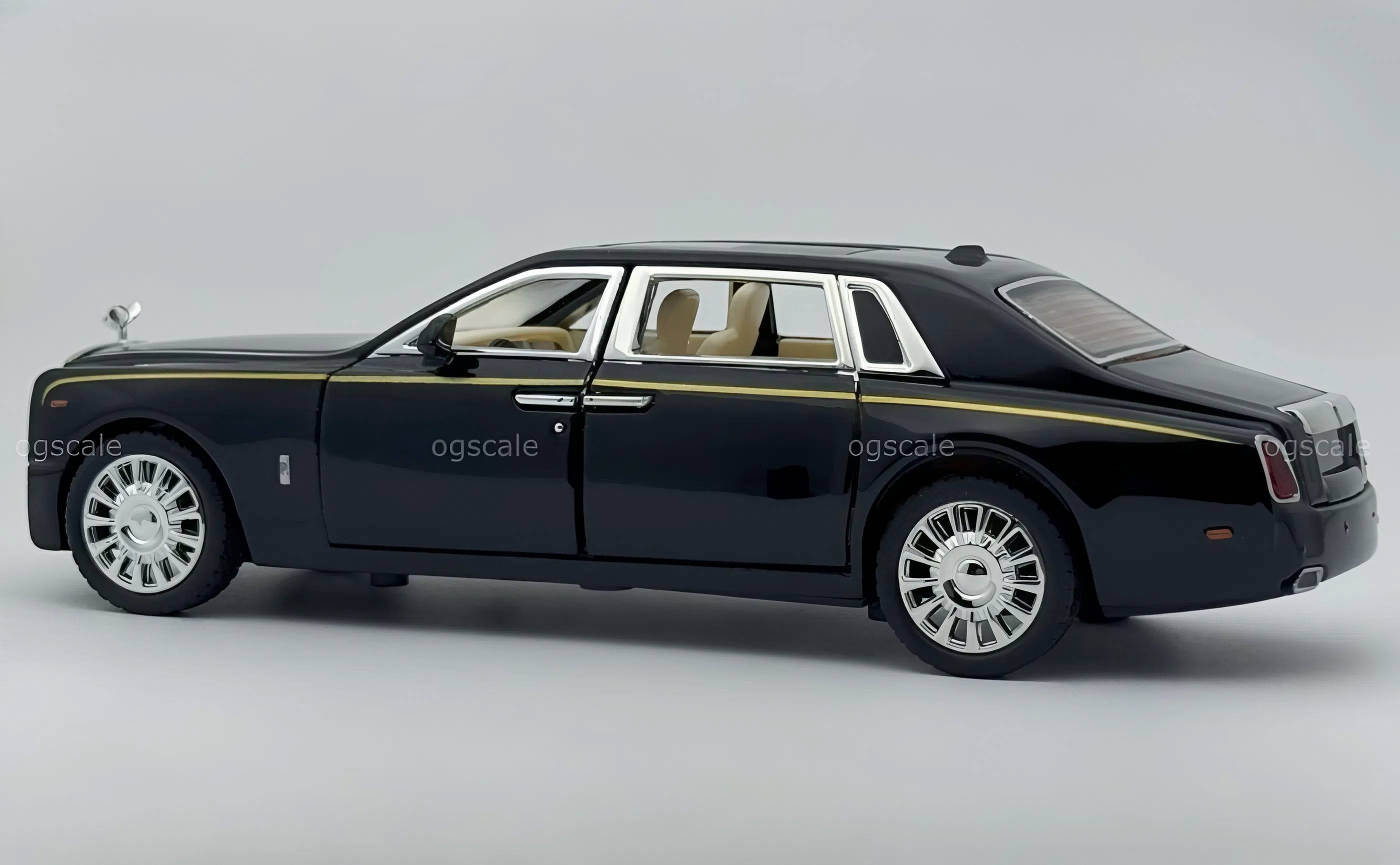 Rolls Royce Phantom 1:24 diecast scale model car collectible | Assorted Color