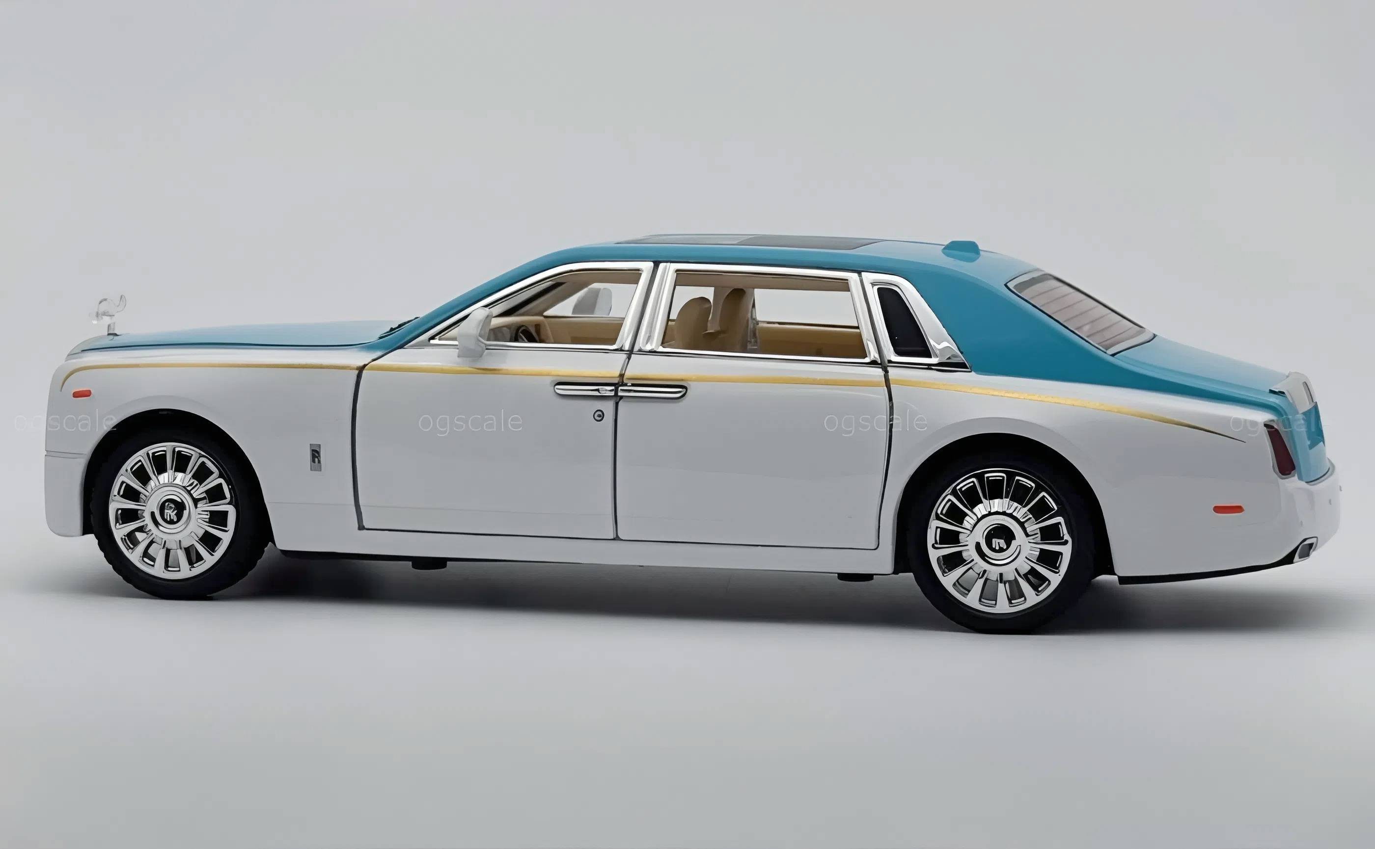 Rolls Royce Phantom 1:24 diecast scale model car collectible | Assorted Color