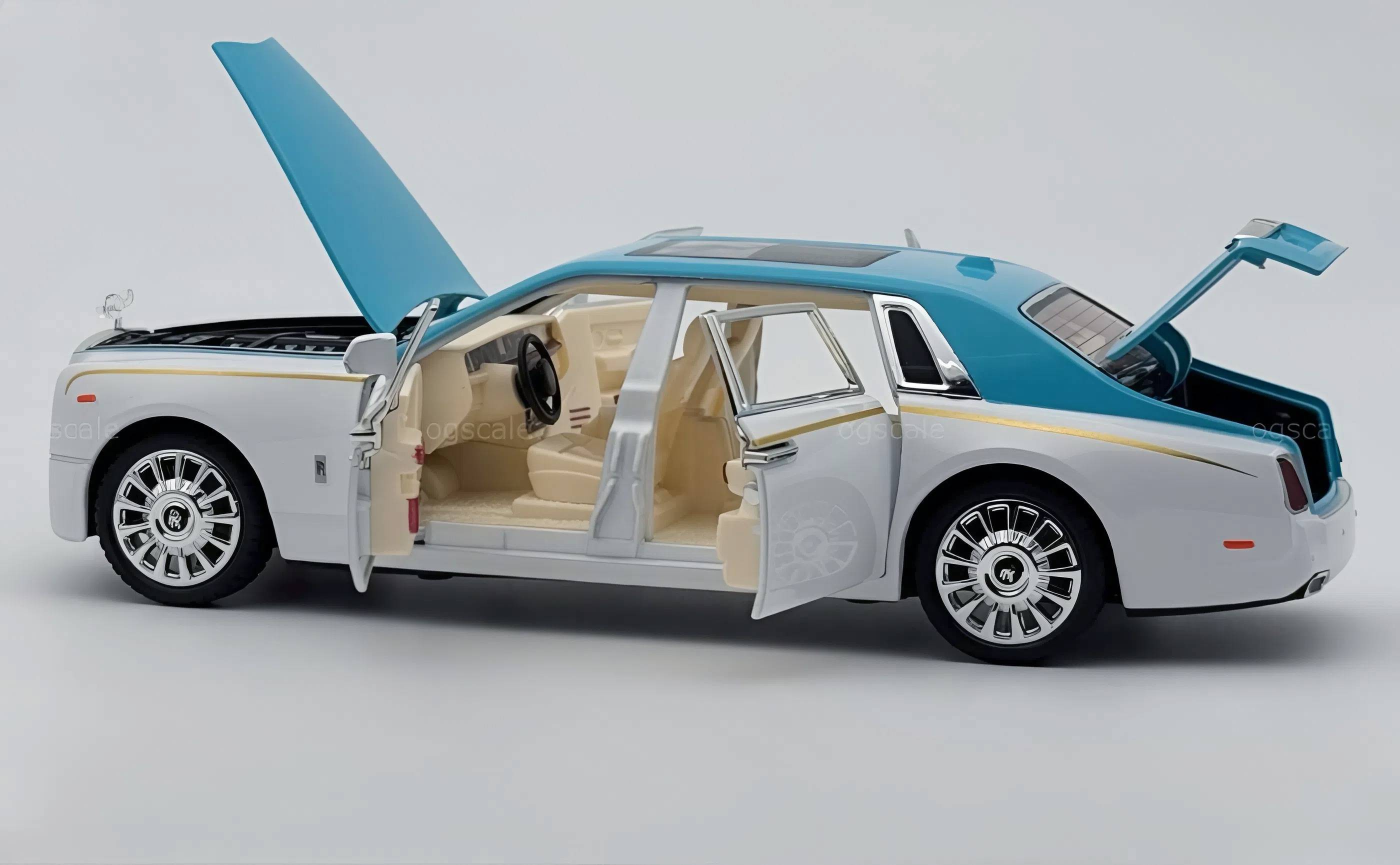 Rolls Royce Phantom 1:24 diecast scale model car collectible | Assorted Color