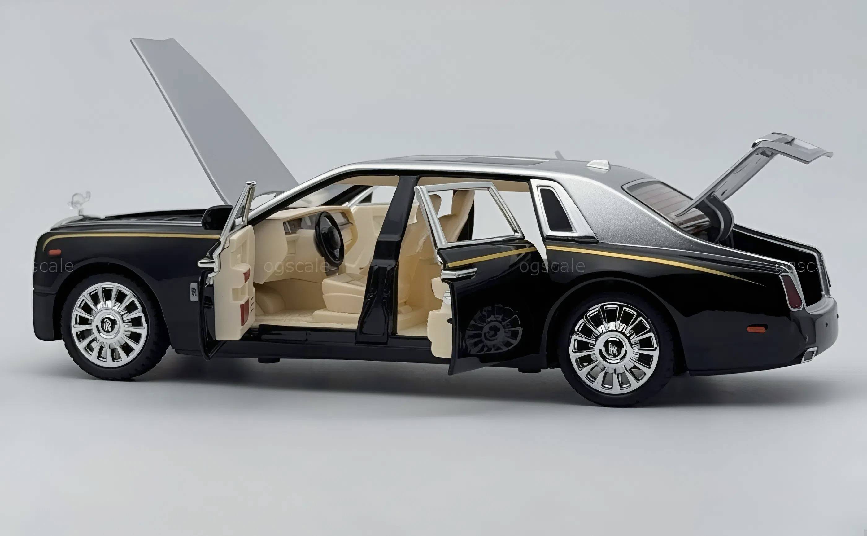 Rolls Royce Phantom 1:24 diecast scale model car collectible | Assorted Color