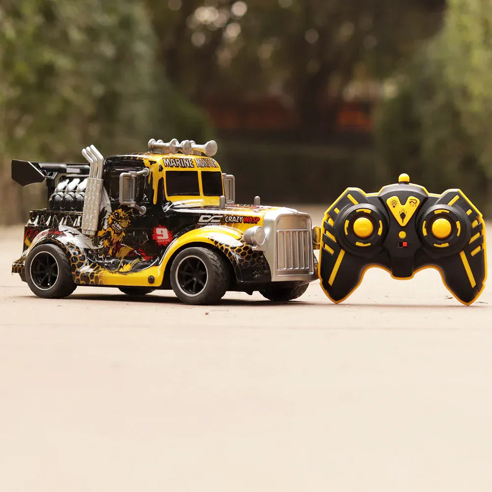Hornet Remote Control Spray Light Vehicle with Spray Bottle & USB Cable